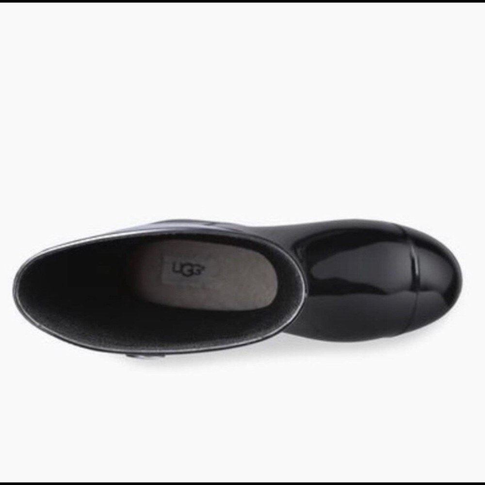 UGGs SHAYE RAIN BOOT